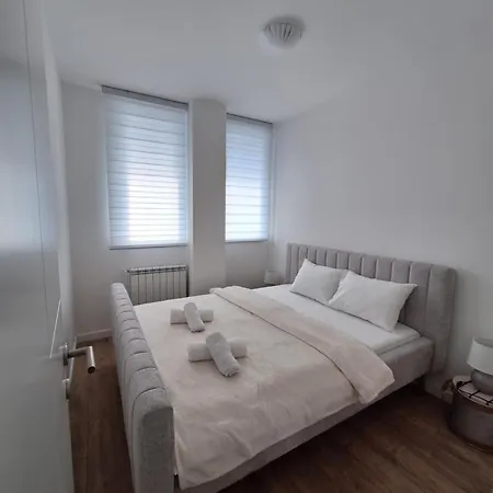 アパート Doveja ノヴィ・サド